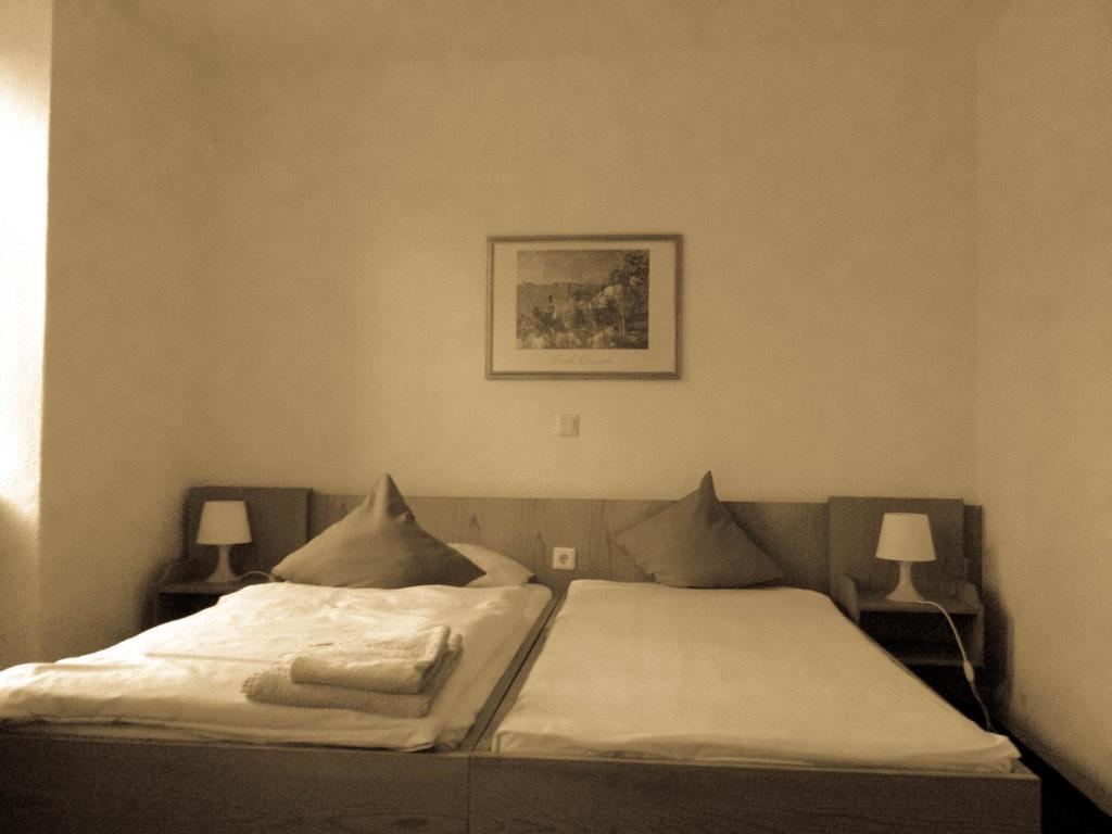 Altes Bierhaus Hotel Arzbach Room photo
